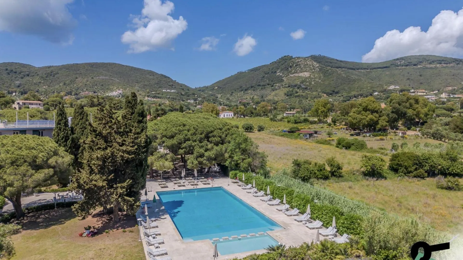 Hotiday Room Collection - Lacona 4*,  Italy