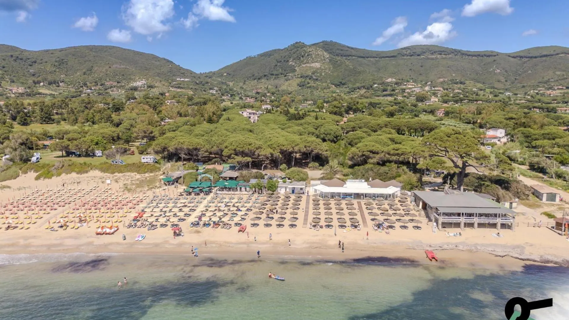 **** Hotel Hotiday Room Collection - Lacona Italy
