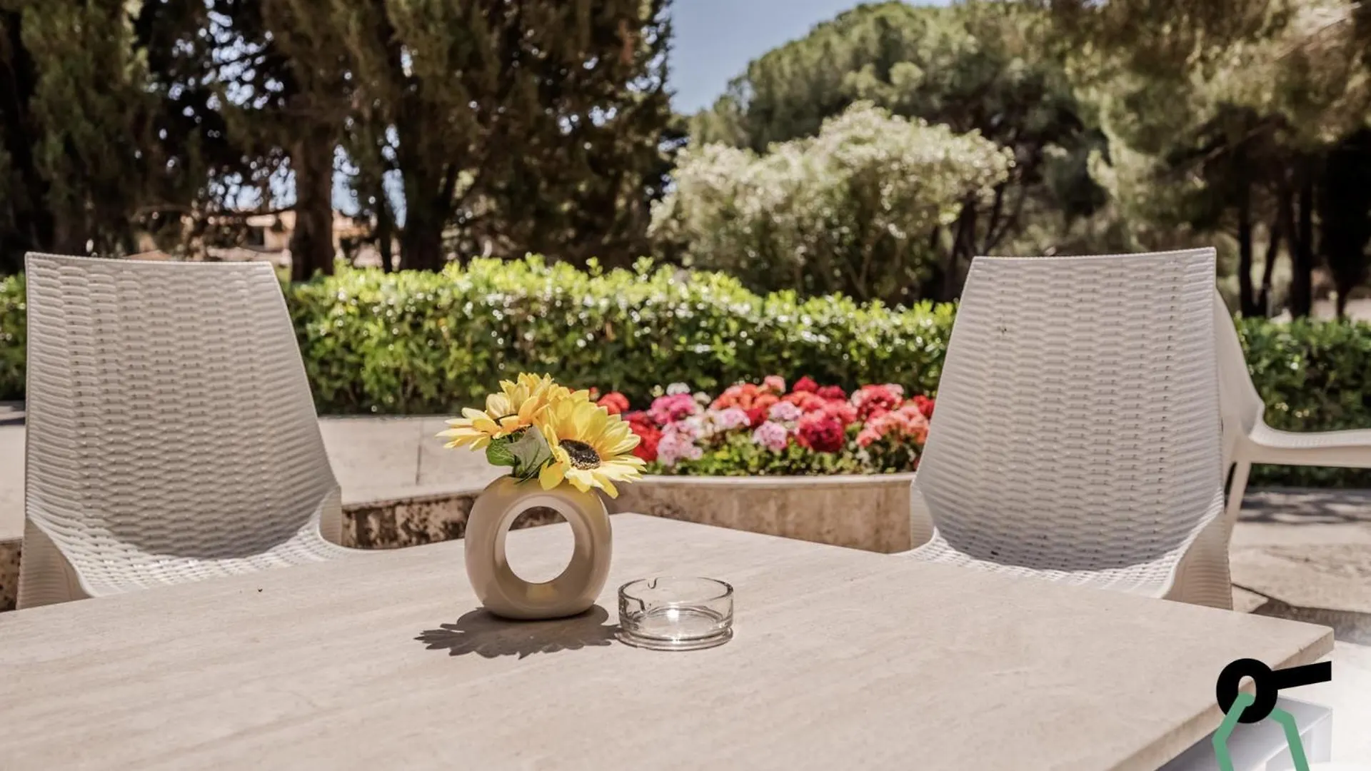Hotiday Room Collection - Lacona 4*,  Italy