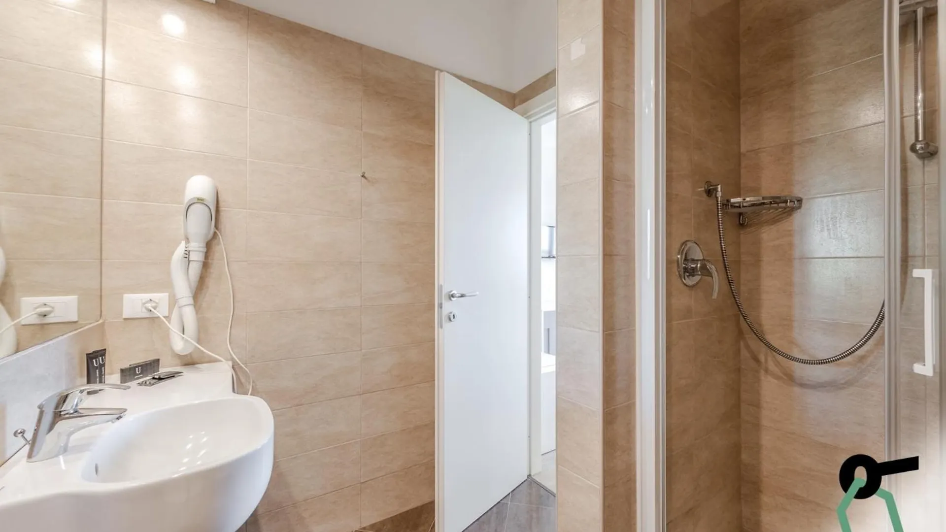 Hotel Hotiday Room Collection - Lacona